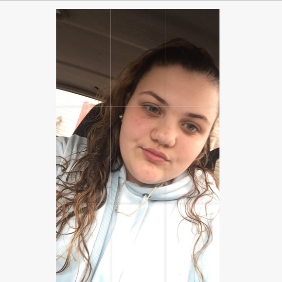 Meet your Posher, Julia - Picture 1 of 1